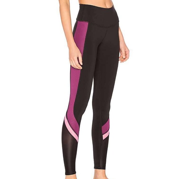 ALO Yoga Pants - ❣️ALO YOGA Leggings with purple and pink contrast